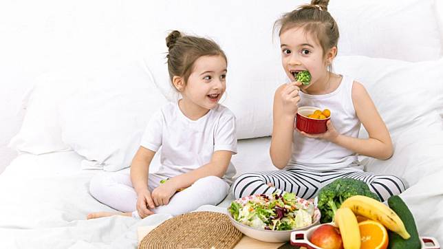 Penuhi Nutrisi Tumbuh Kembang Anak Dengan Makan Ini